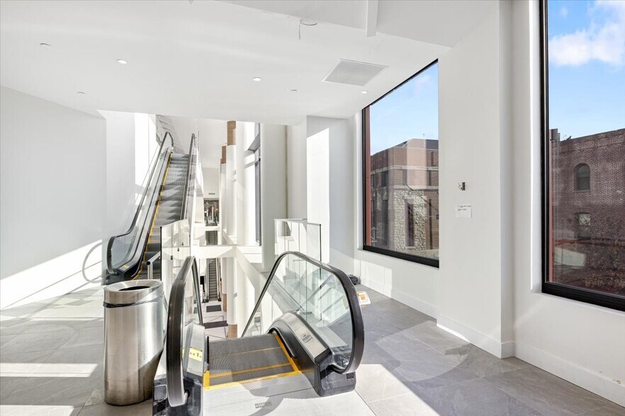 More Photos Of 347 Flushing Ave, Brooklyn Office For Lease