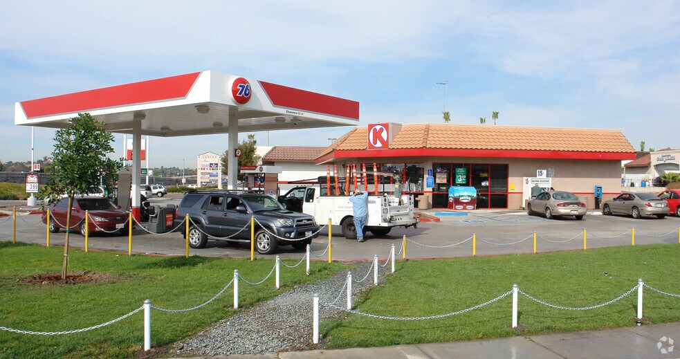 More Photos Of 661 Sweetwater Rd, Spring Valley Unknown For Lease