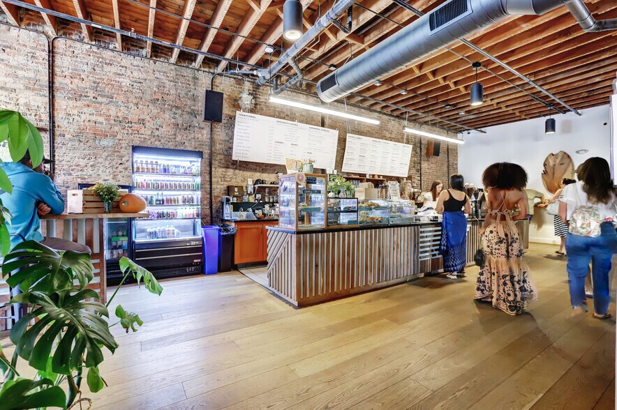 More Photos Of 233 Broad St, Nevada City Hotel For Sale