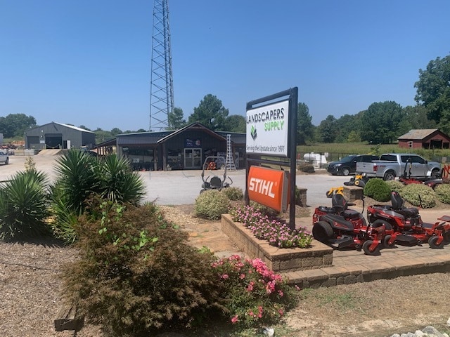 Primary Photo Of 926 Fairview Rd, Simpsonville General Retail For Sale