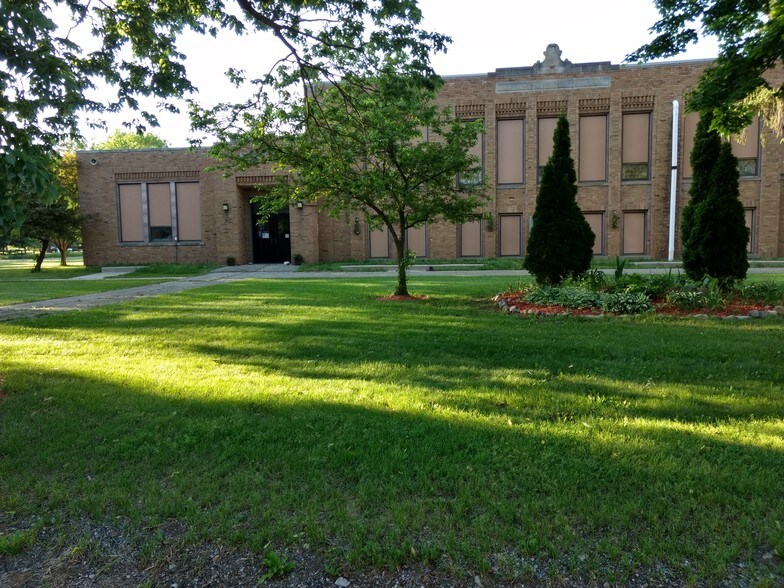 More Photos Of 130 Jackson St, Cement City Schools For Sale