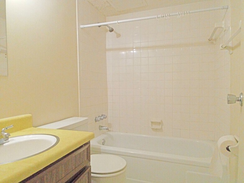 More Photos Of 2273 S Byron Butler Pky, Perry Apartments For Sale