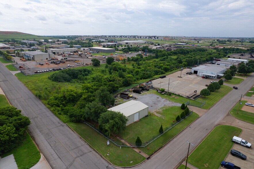 More Photos Of 6712 Pat Ave, Oklahoma City Industrial For Sale