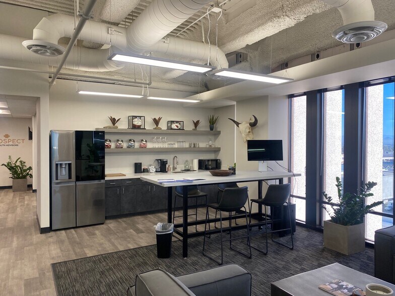 More Photos Of 6900 E Camelback Rd, Scottsdale Office For Lease