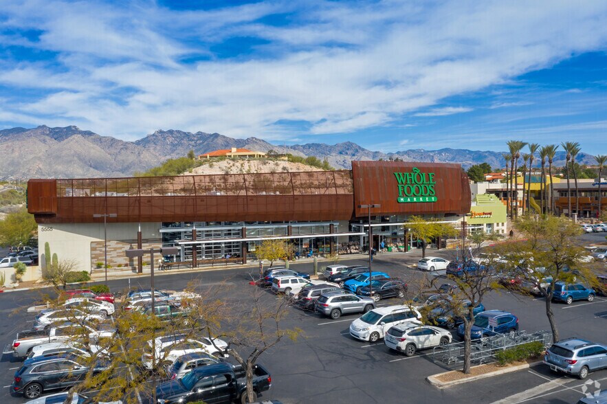 More Photos Of 5555-5605 E River Rd, Tucson General Retail For Lease