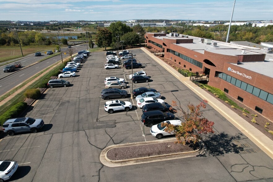 More Photos Of 9813-9817 Godwin Dr, Manassas Research And Development For Sale