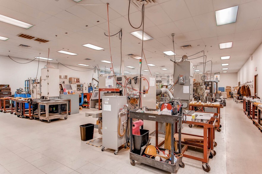 More Photos Of 1805-1823 S Murray Blvd, Colorado Springs Manufacturing For Lease