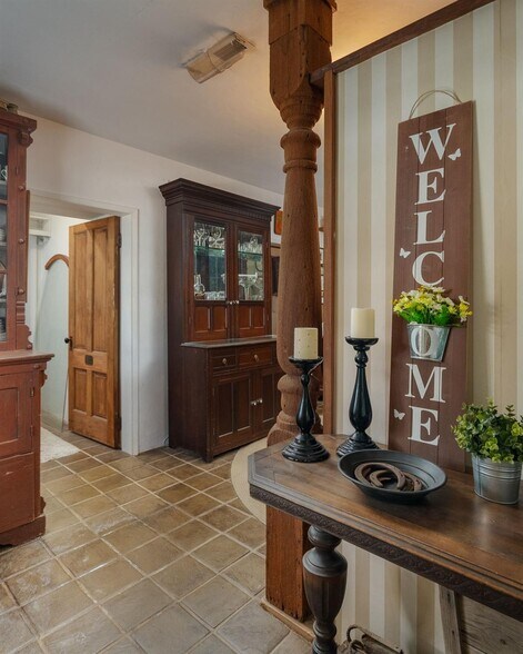 More Photos Of 306 W Saint Charles St, San Andreas Hotel For Sale