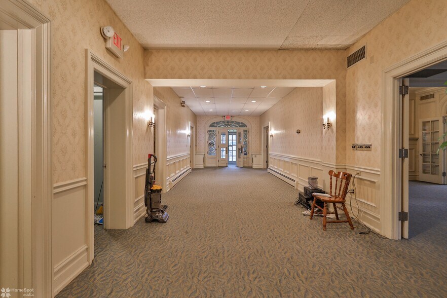 More Photos Of 1619 W Hamilton St, Allentown Funeral Home For Sale