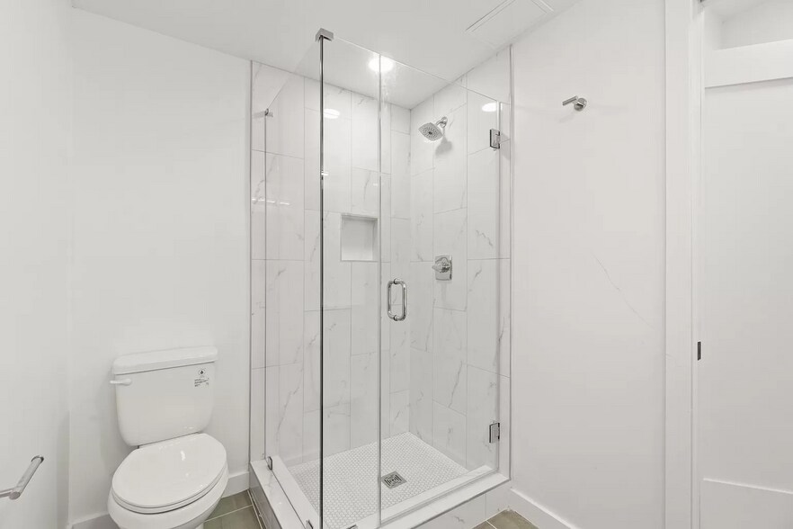 More Photos Of 3601 14th St NW, Washington Apartments For Sale