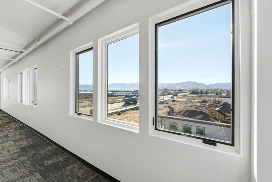 More Photos Of Phase One Unit #6, 1922 US-40 Hwy, Heber City Light Distribution For Lease