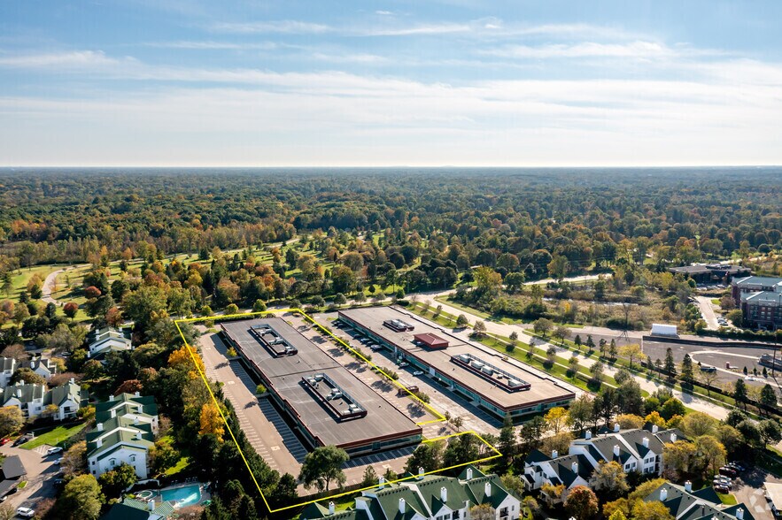 More Photos Of 25510 W 11 Mile Rd, Southfield Research And Development For Sale