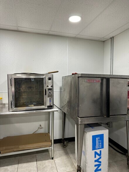 More Photos Of 3497 E Sanilac Rd, Caro Convenience Store For Sale