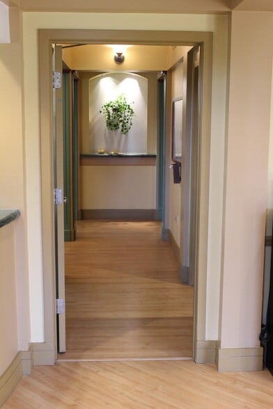 More Photos Of 3355 Burns Rd, Palm Beach Gardens Medical For Lease