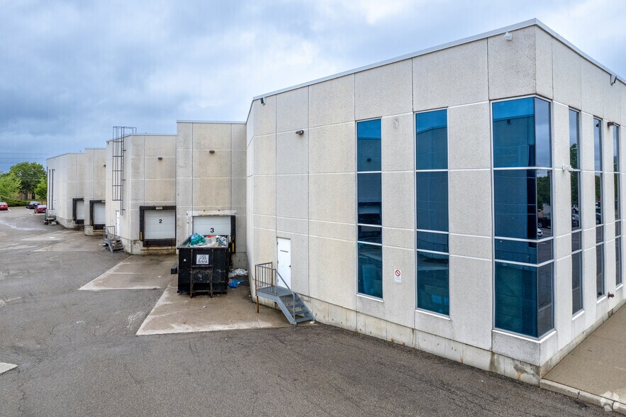 More Photos Of 8810 Jane St, Vaughan Manufacturing For Lease