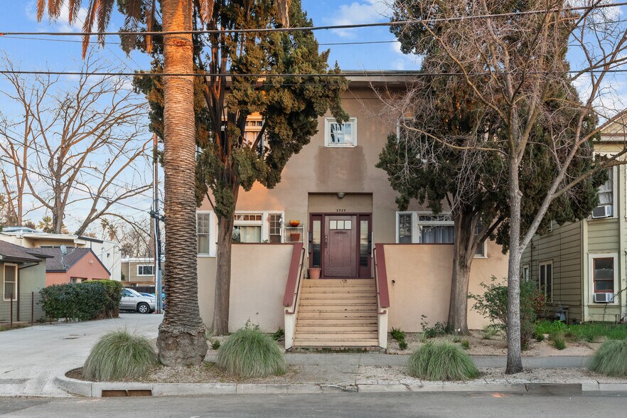 More Photos Of 1717 26th St, Sacramento Apartments For Sale