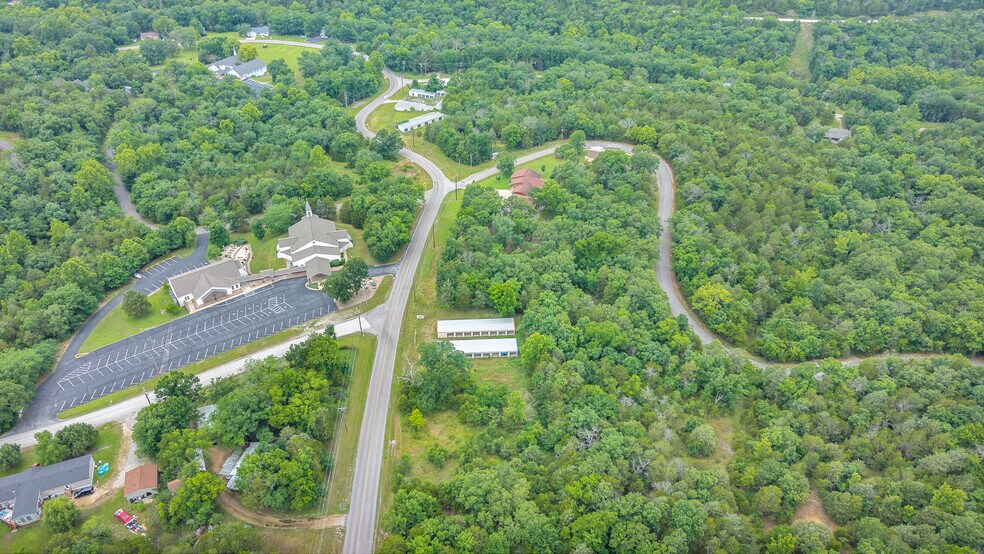 More Photos Of 199 Stateline Dr, Holiday Island Self Storage For Sale