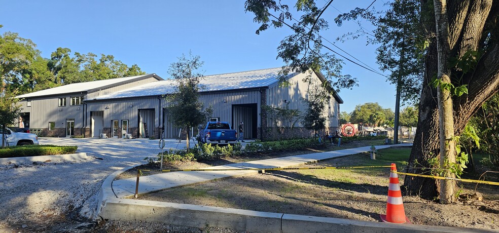 More Photos Of 6824 Belasco Ave, Orlando Manufacturing For Lease