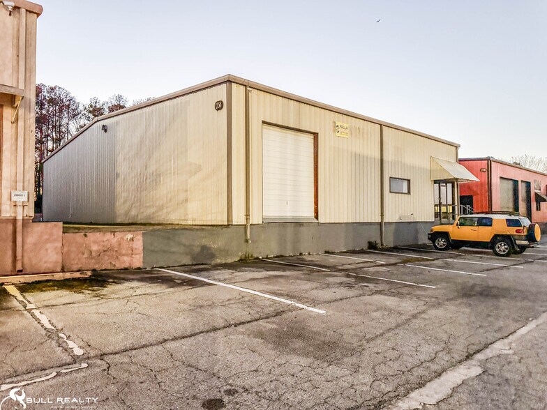 More Photos Of 1338 Summit Dr, Conyers Warehouse For Sale
