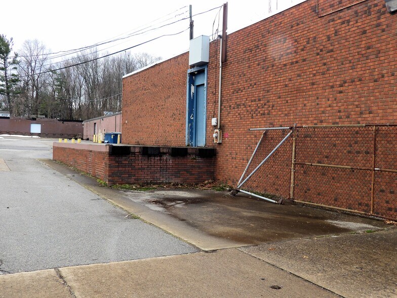 More Photos Of 8624 Station St, Mentor Warehouse For Sale