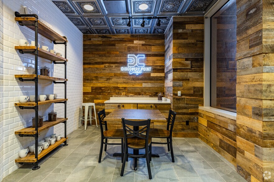 More Photos Of 2300 Discovery Dr, Orlando Office For Lease