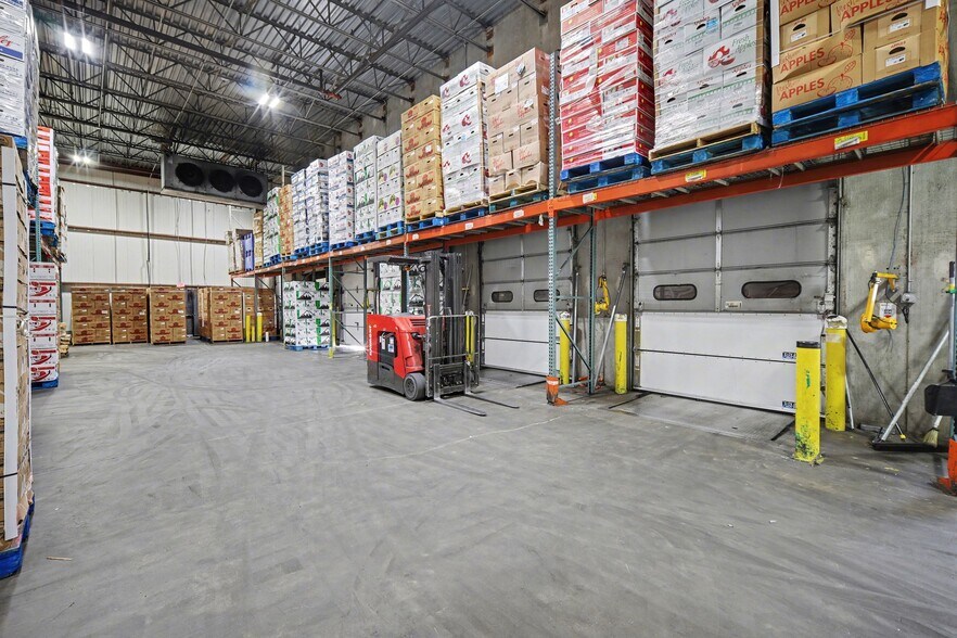 More Photos Of 10810 Withers Cove Park Dr, Charlotte Warehouse For Lease