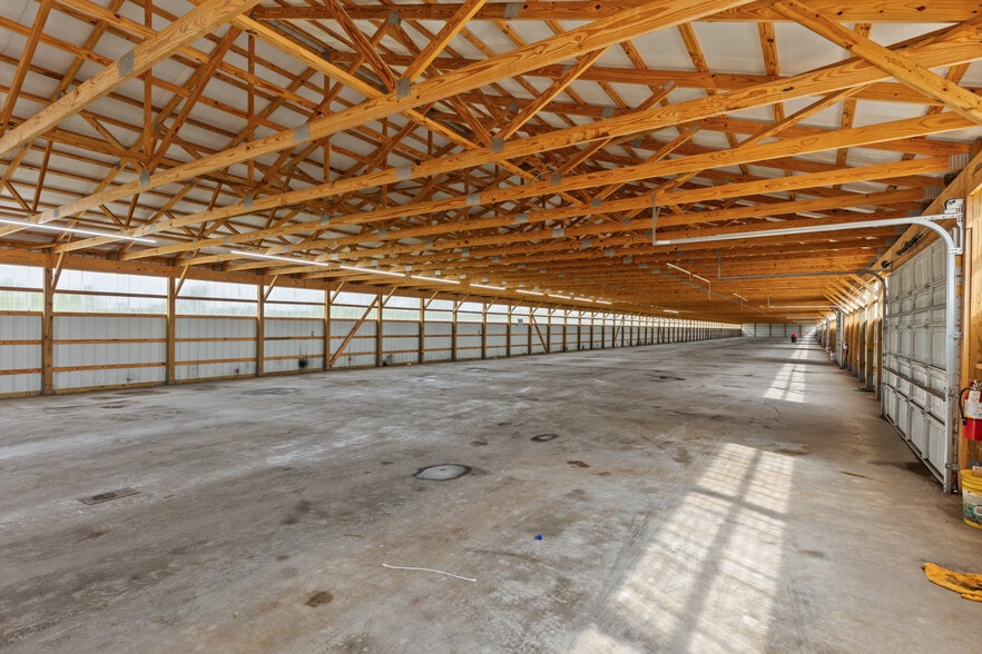 More Photos Of 2149 E Frontage Rd, Staunton Auto Dealership For Sale