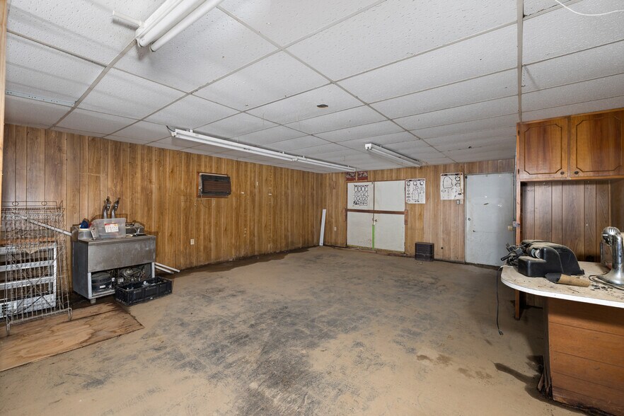 More Photos Of 6598 OK-98 Highway, Wright City Flex For Sale