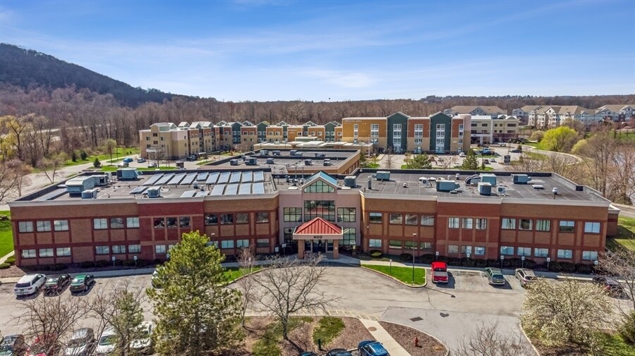 More Photos Of 400 Westage Business Center Dr, Fishkill Medical For Lease