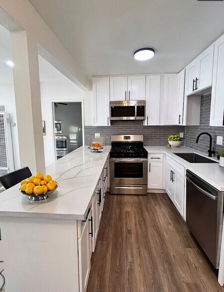 More Photos Of 10802 Palma Vista Ave, Garden Grove Apartments For Sale