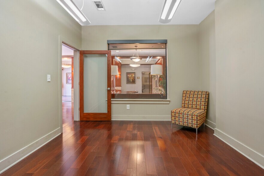 More Photos Of 400 17th St NW, Atlanta Apartments For Lease