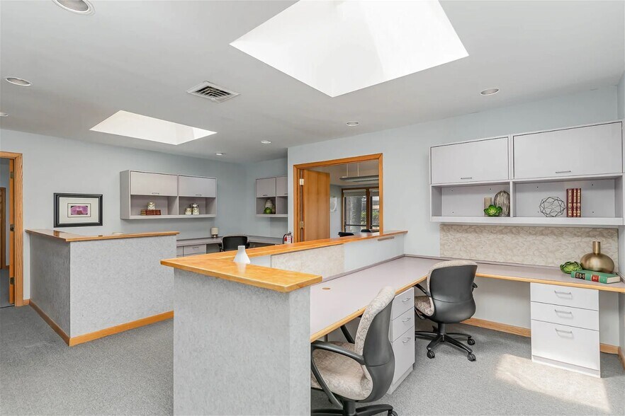 More Photos Of 11231 Cornell Park Dr, Cincinnati Office For Lease