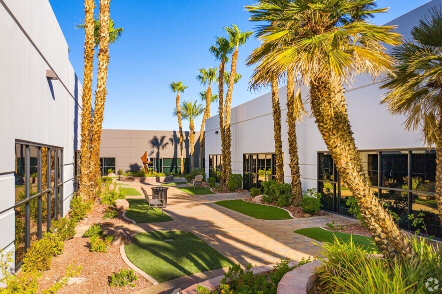 More Photos Of 5920 S Rainbow Blvd, Las Vegas Office For Sale