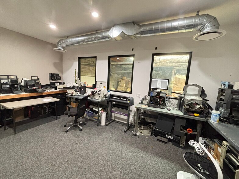 More Photos Of 15628 Cypress St, Irwindale Warehouse For Sale
