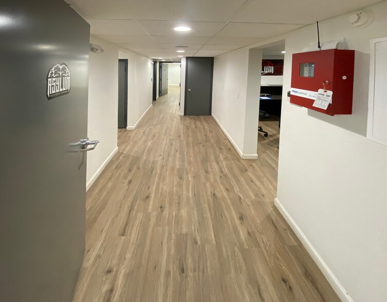 More Photos Of 2985 W Whitton Ave, Phoenix Warehouse For Sale