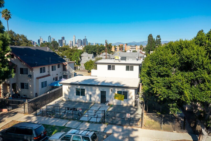 More Photos Of 1023 E 28th St, Los Angeles Apartments For Sale