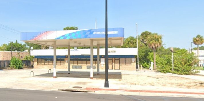 Primary Photo Of 110 N French Ave, Sanford Convenience Store For Sale
