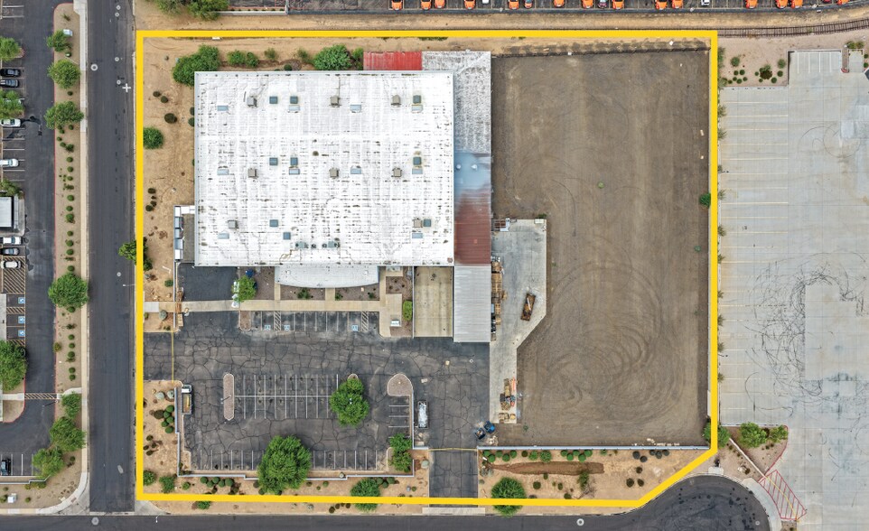 More Photos Of 602 S 65th Ave, Phoenix Warehouse For Lease