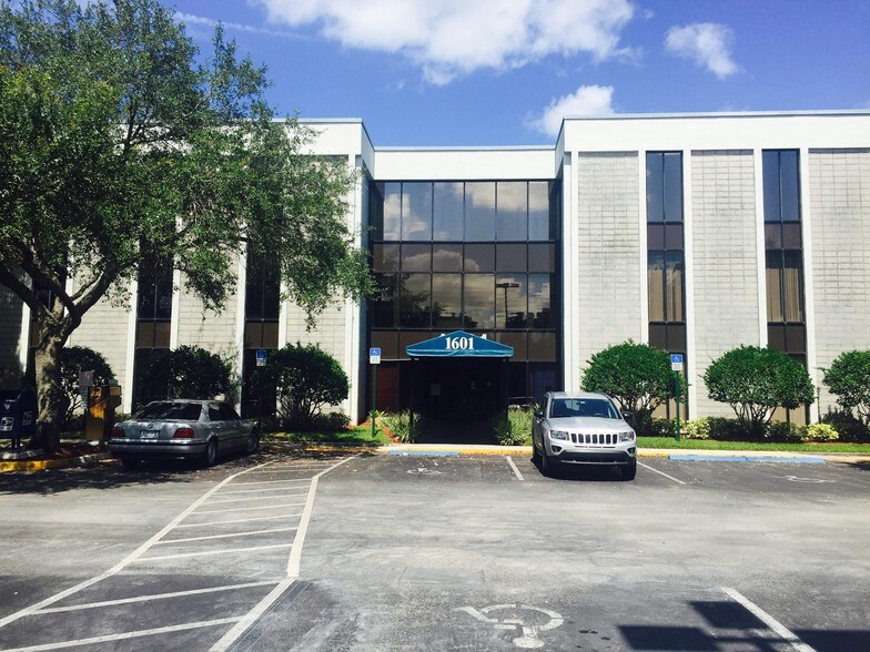 More Photos Of 1601 N Palm Ave, Pembroke Pines Medical For Lease