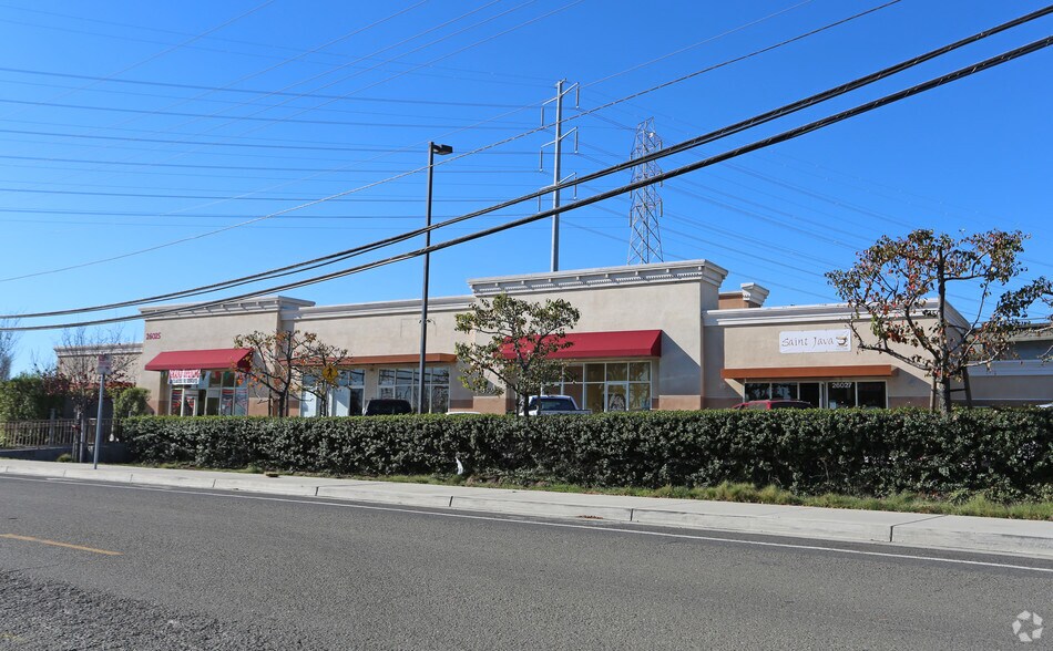 More Photos Of 26027 Eden Landing Rd, Hayward Storefront For Lease