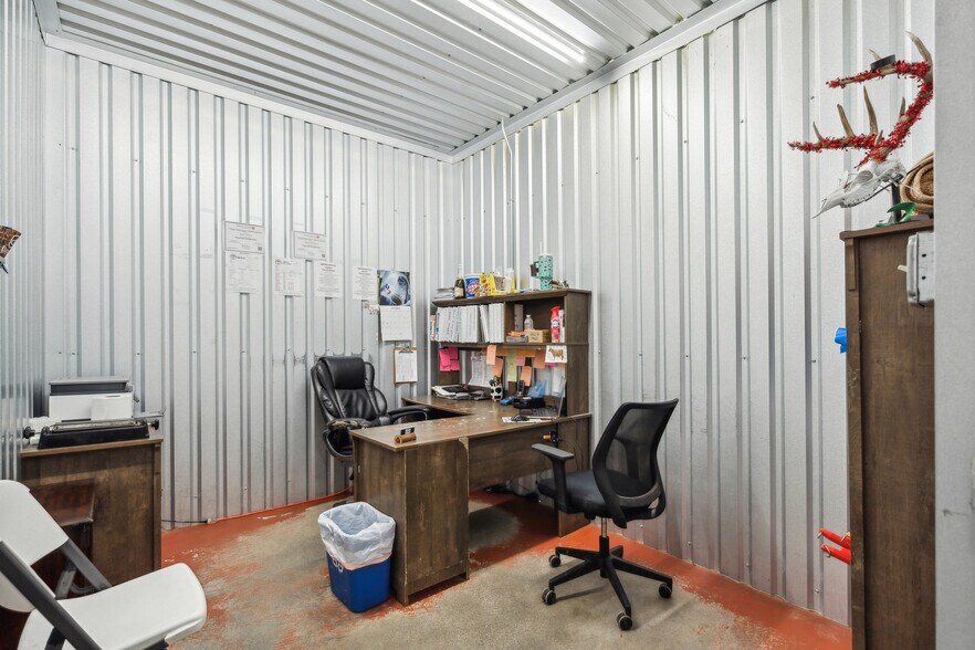 More Photos Of 324 E Highway 6, Iredell Land For Sale