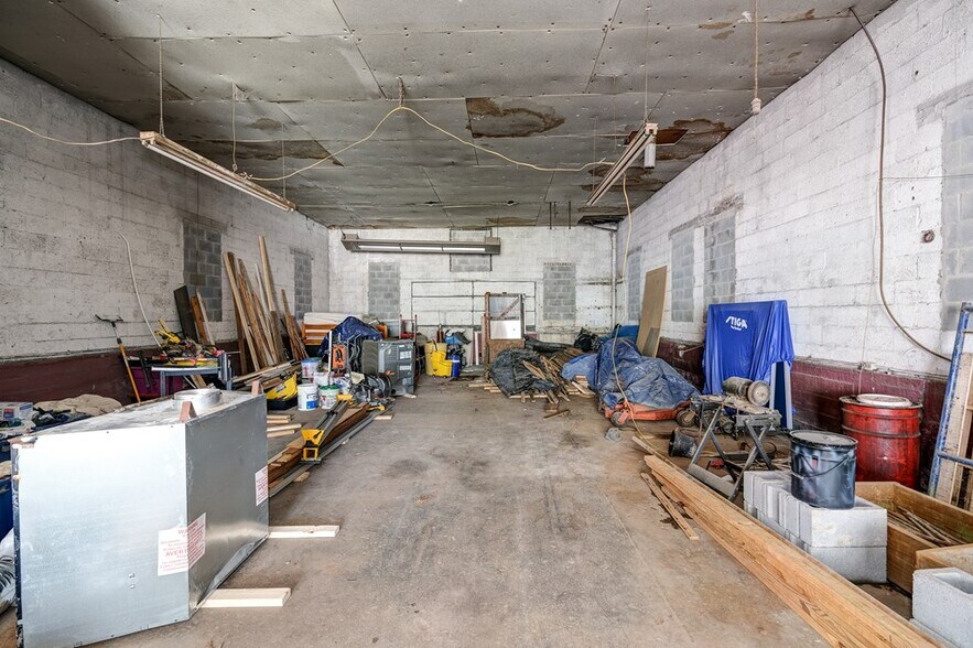 More Photos Of 48 Alley St, Murphy Storefront Retail Office For Sale