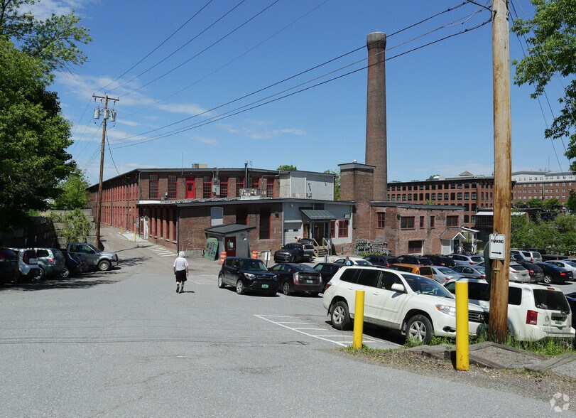 More Photos Of 1 Mill St, Burlington Office For Lease