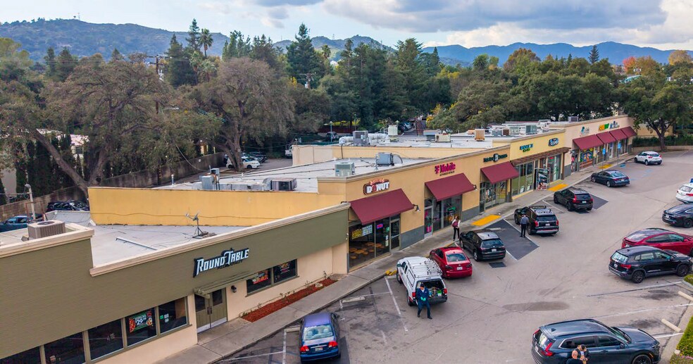 More Photos Of 502 Foothill Blvd, La Cañada Flintridge Freestanding For Sale