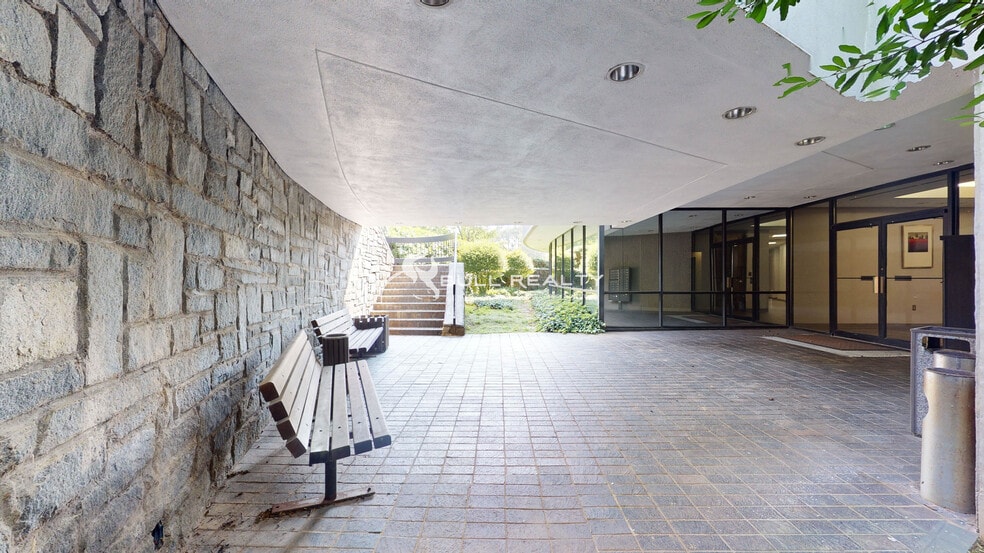 More Photos Of 1700 Water Pl SE, Atlanta Office For Lease