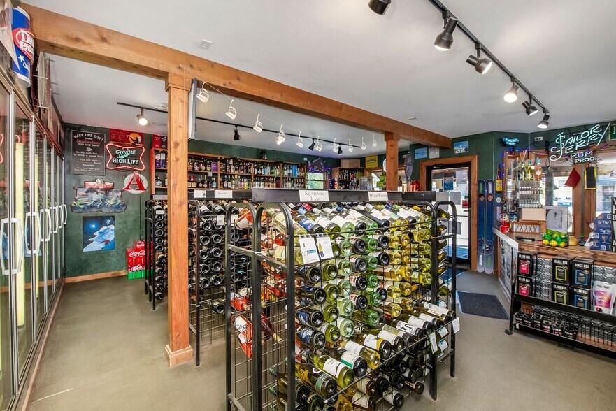 More Photos Of 81 Gillaspey Ave, Crested Butte General Retail For Sale