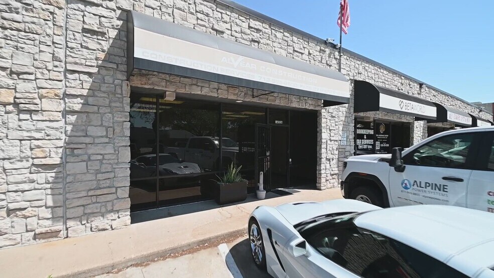 Primary Photo Of 16522-16536 Park Row, Houston Light Distribution For Lease