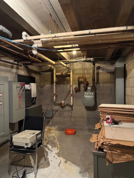 More Photos Of 89 E Genesee St, Auburn Flex For Sale