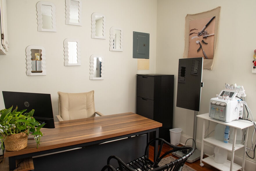 More Photos Of 23 E 8th St, Panama City Office Residential For Sale