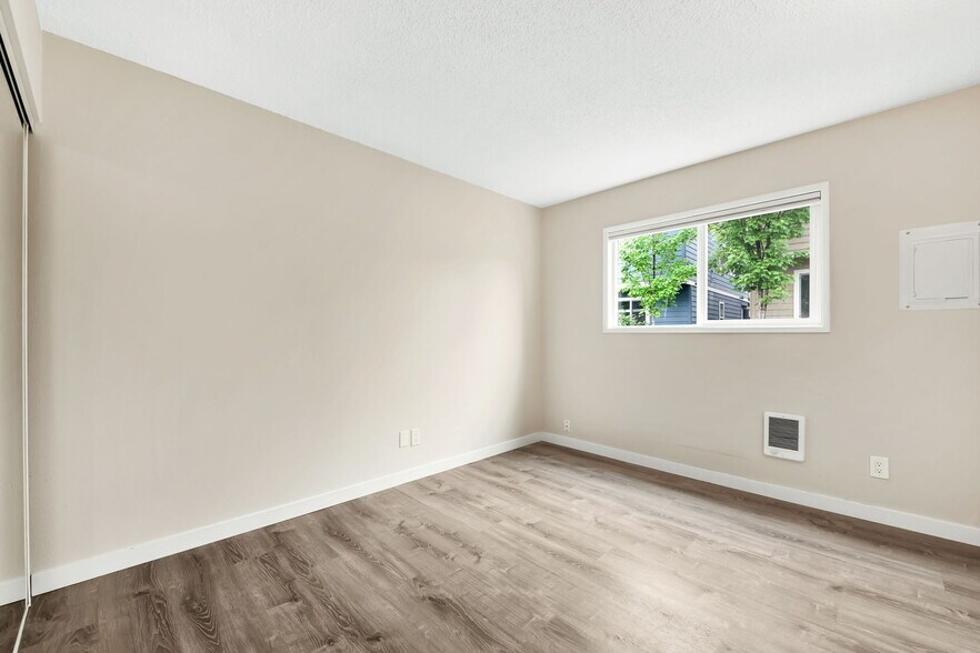 More Photos Of 4147-4153 SE 37th Ave, Portland Apartments For Sale
